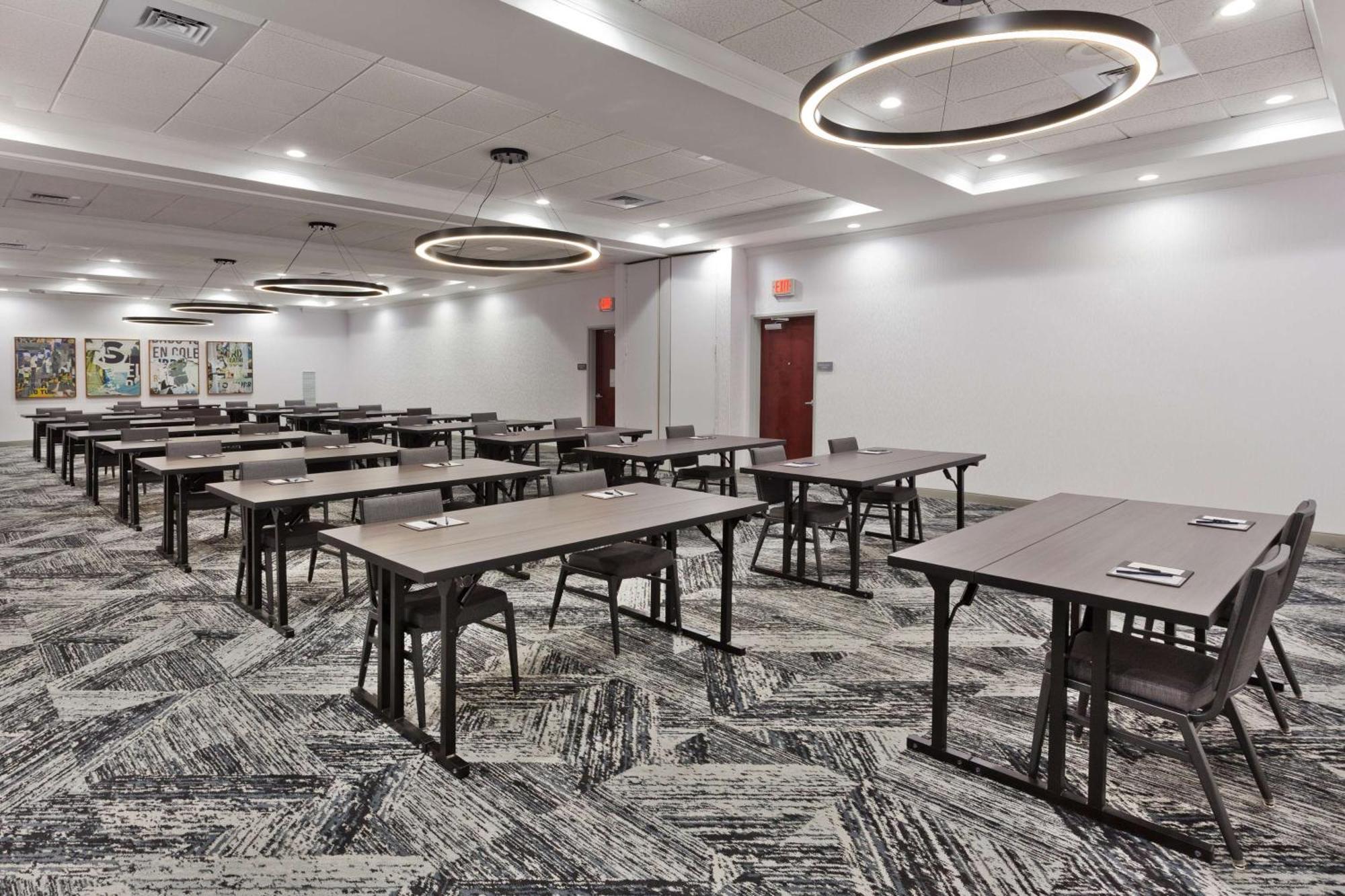 Doubletree By Hilton Dothan, Al Extérieur photo